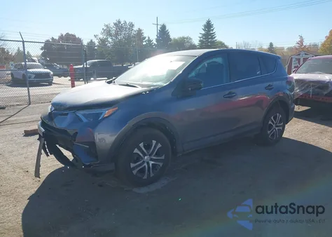 2018 Toyota Rav4 Le z USA, uszkodzony, nr VIN 2T3ZFREV2JW472437